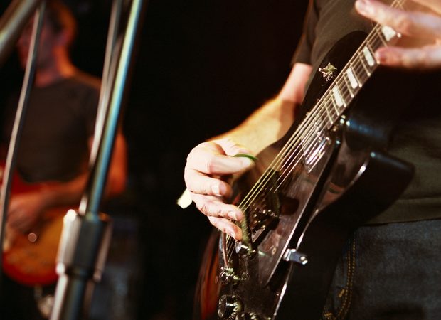 Dos recomendaciones para tocar la guitarra
